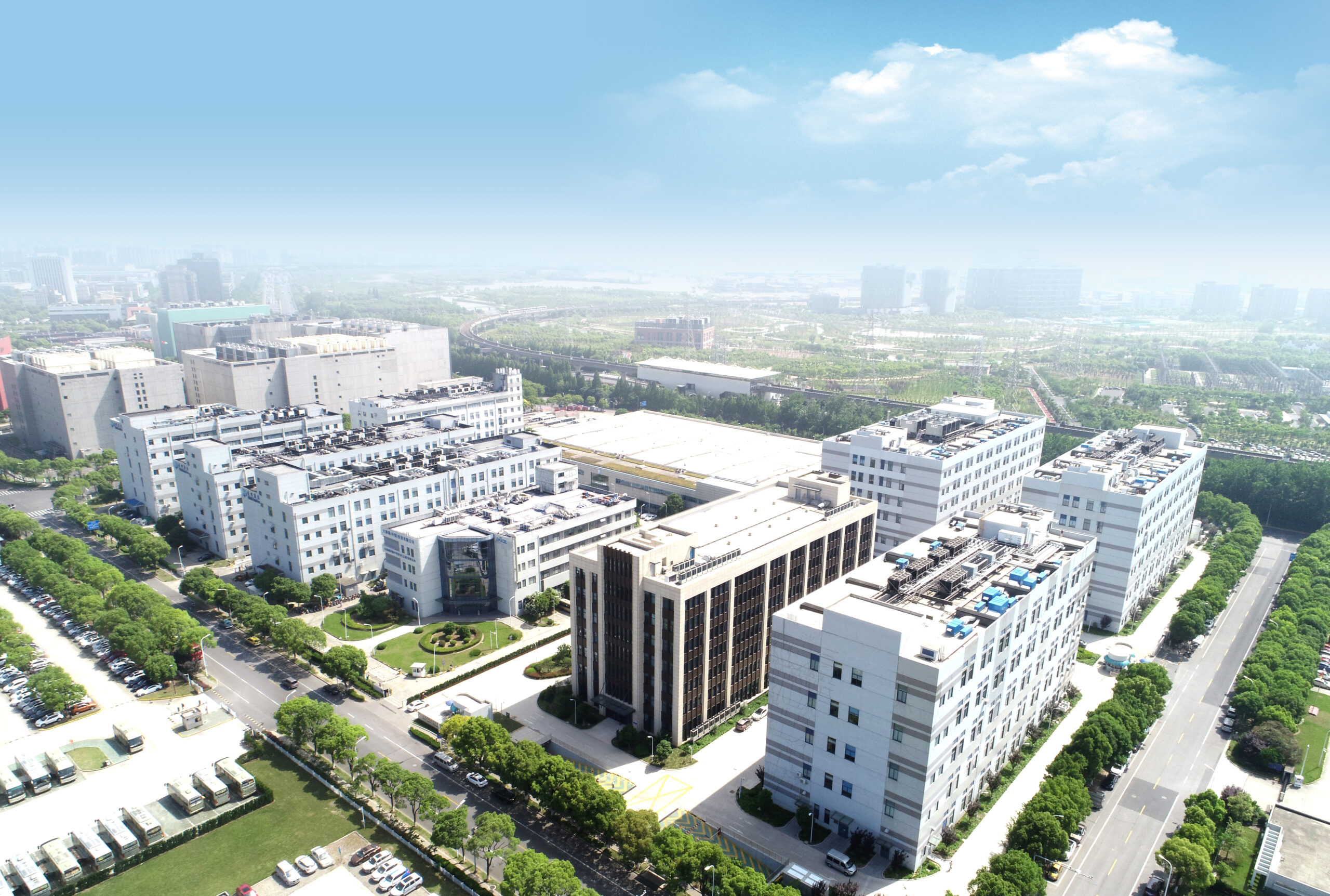 Shanghai waigaoqiao site 2 scaled Location & Facilities